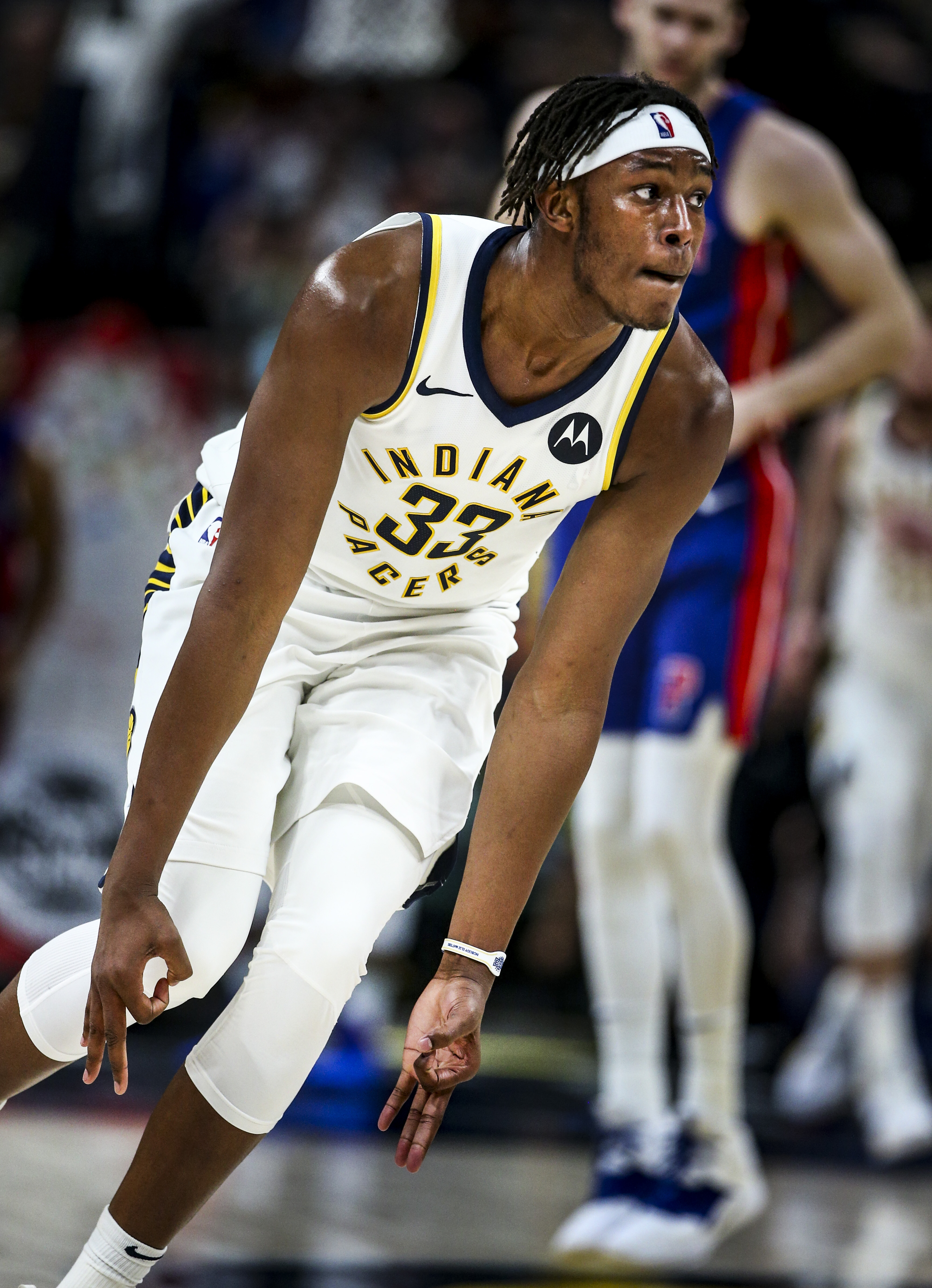 开云官网-关于印第安纳步行者训练开放日，今夜回应争议引欢呼，NBA常规赛在即，身体对抗强度拉满的信息